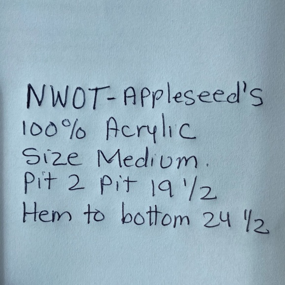 NWOT Appleseed’s Size M Sweater. - Picture 11 of 12